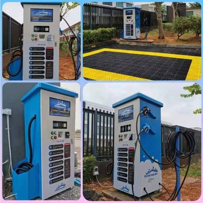 2500W ऑटोमैटिक सेल्फ सर्विस कार वॉश मशीन 40L फोम टैंक और कार्ड सिक्का भुगतान के साथ