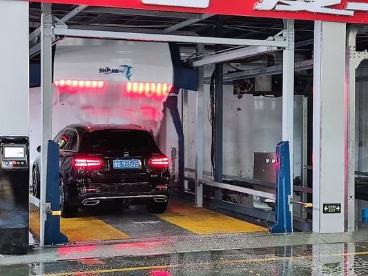 थ्री एक्सिस मूविंग टच फ्री कार वॉश मशीन हाई वाटर फ्लशिंग प्रेशर 360 ऑटो वॉश टचलेस मशीन