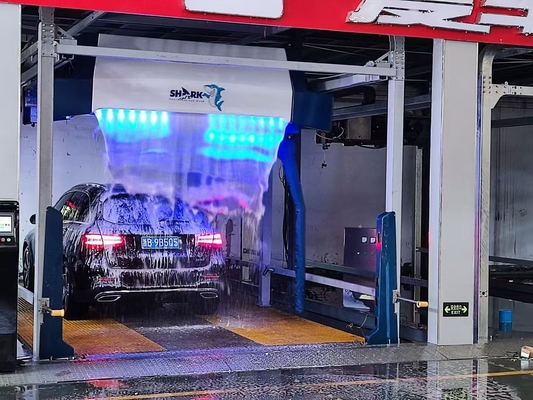 थ्री एक्सिस मूविंग टच फ्री कार वॉश मशीन हाई वाटर फ्लशिंग प्रेशर 360 ऑटो वॉश टचलेस मशीन